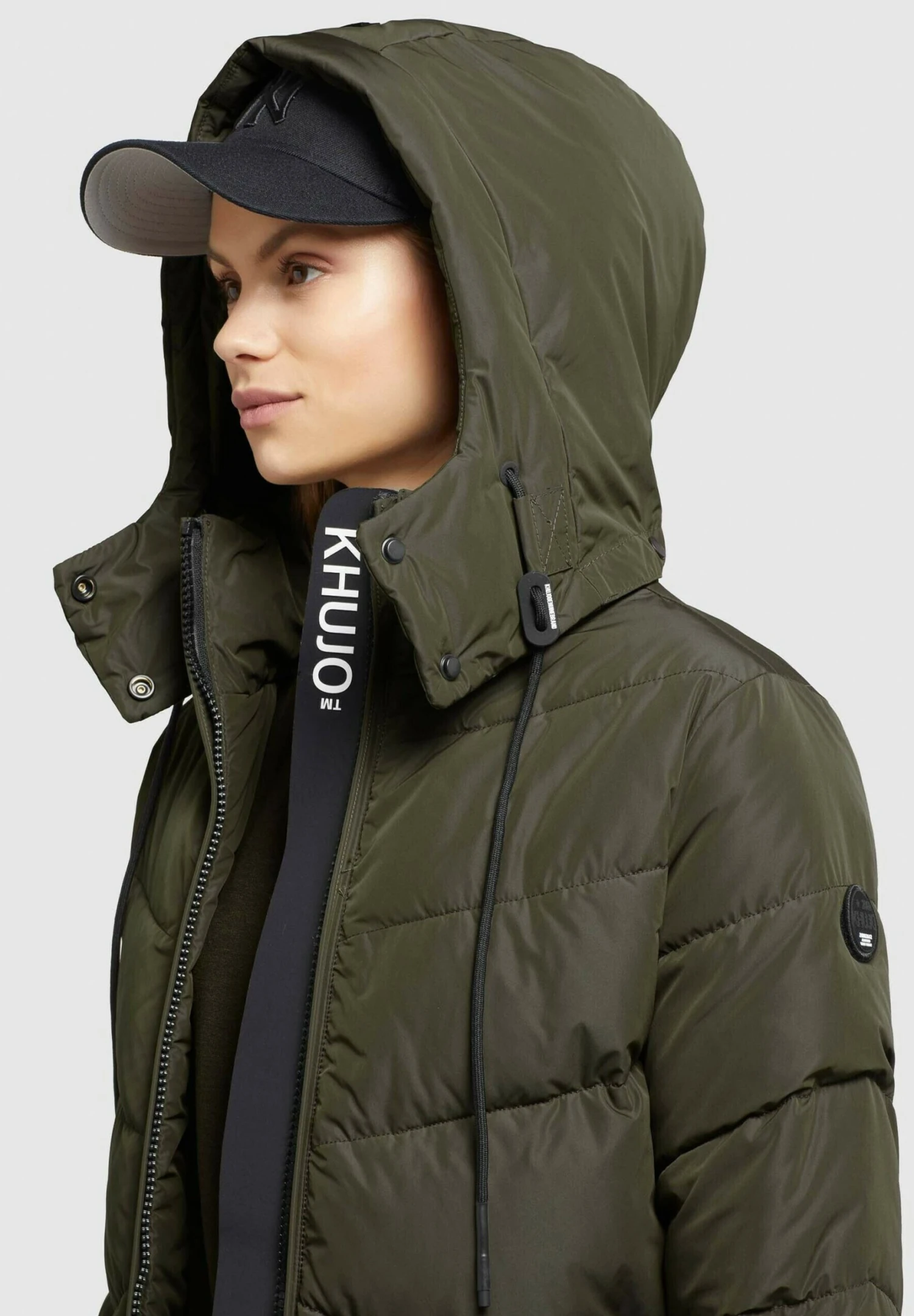 Khujo HUBA - Płaszcz Zimowy - Dunkelgrün 6 Khujo HUBA - Płaszcz Zimowy - Dunkelgrün - obrazek 6