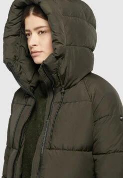 Khujo PHEOBE - Płaszcz Zimowy - Olivgrün 11 Khujo PHEOBE - Płaszcz Zimowy - Olivgrün -Khujo 18f08c5cc9e94dea89a8f17071394acc
