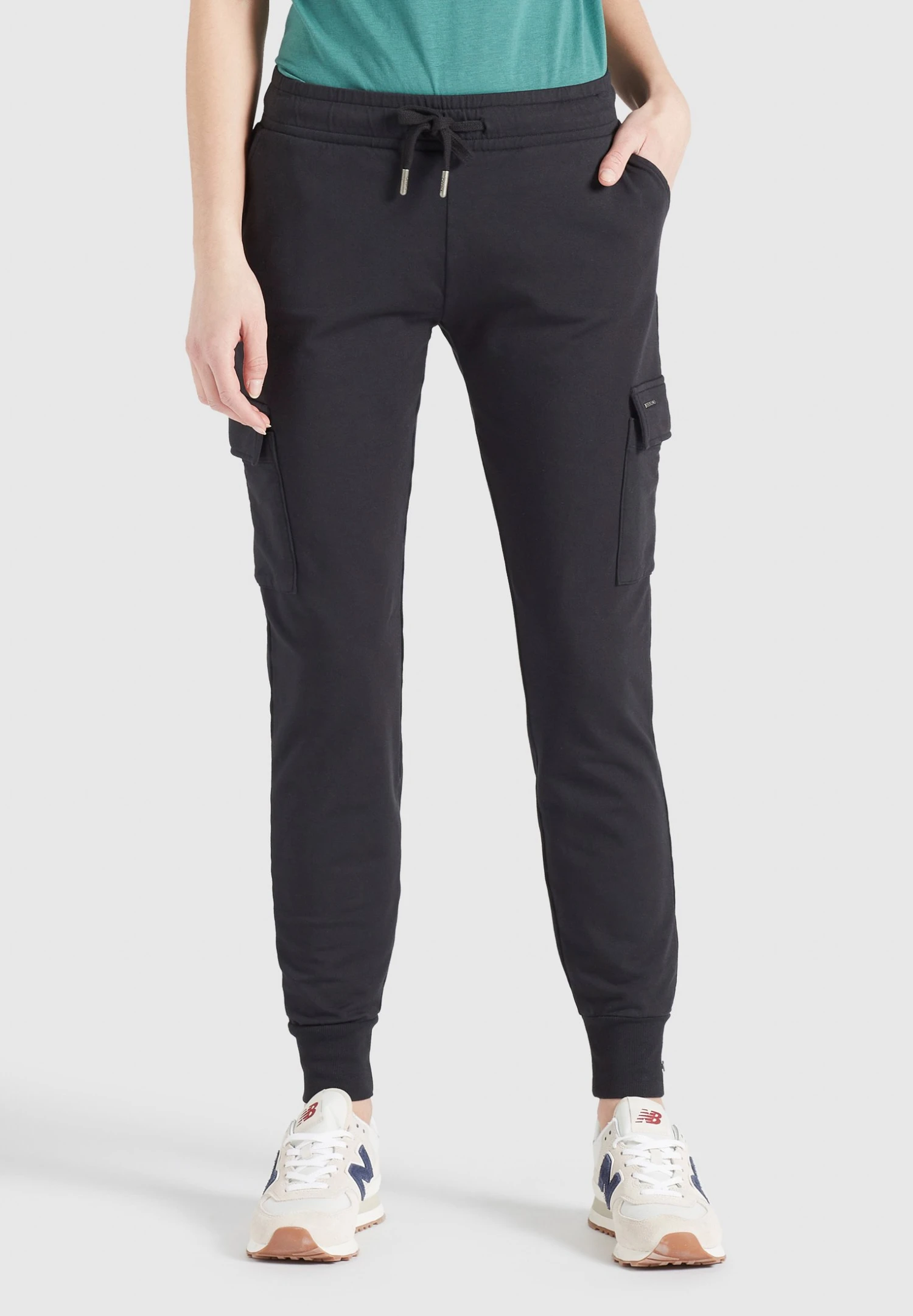 Khujo STACI - Spodnie Treningowe - Black 1 Khujo STACI - Spodnie Treningowe - Black