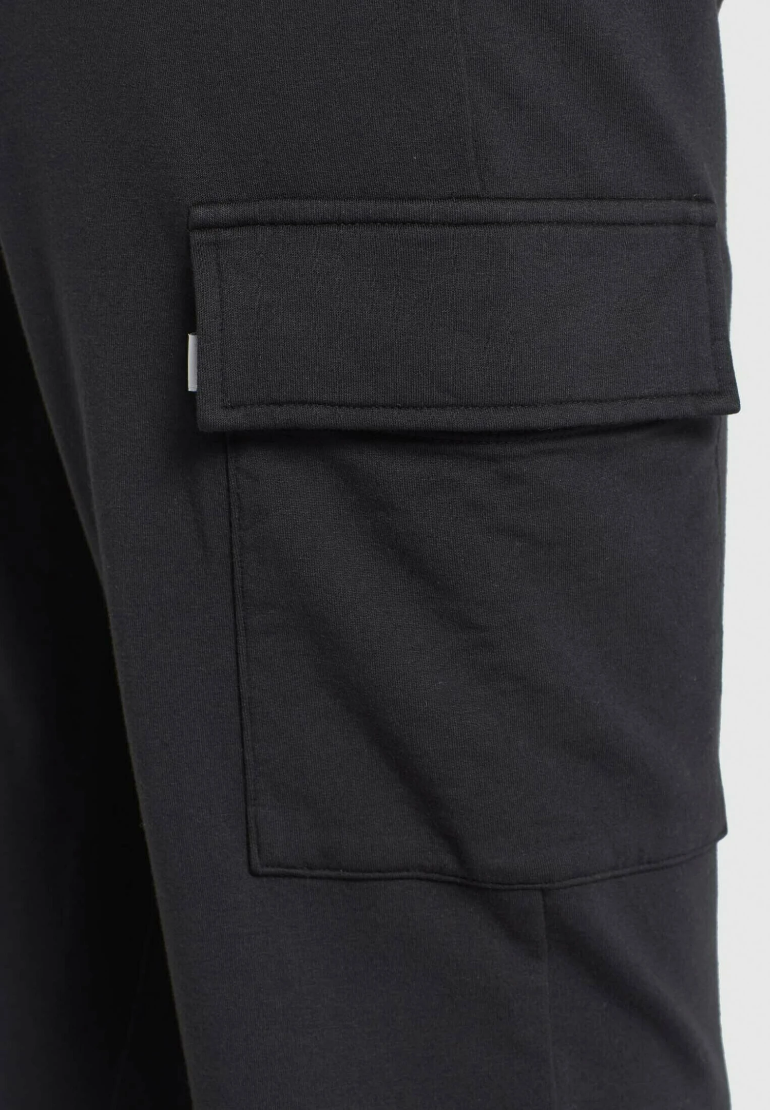 Khujo STACI - Spodnie Treningowe - Black 8 Khujo STACI - Spodnie Treningowe - Black - obrazek 8