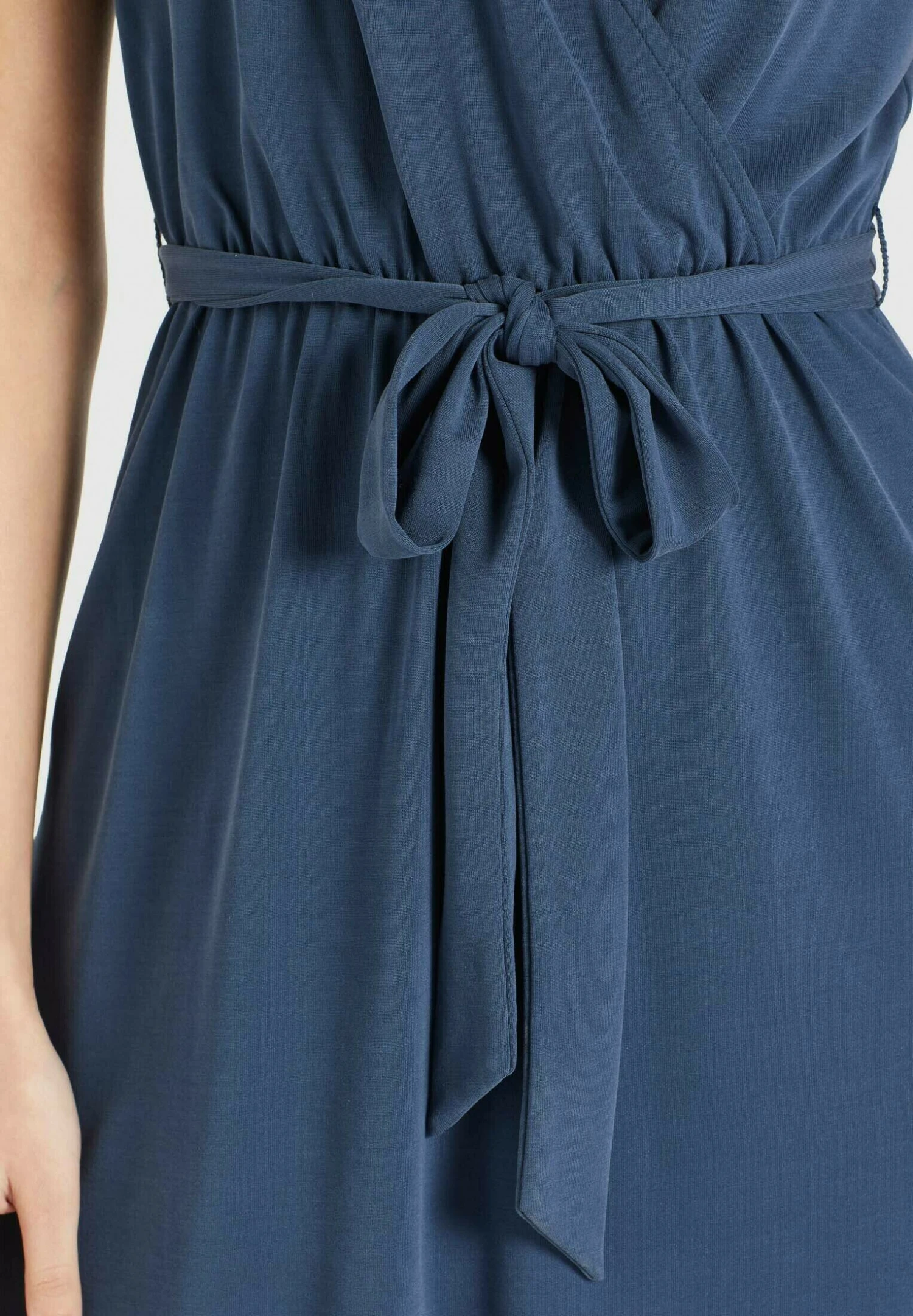 Khujo MERCY - Sukienka Letnia - Dunkelblau 9 Khujo MERCY - Sukienka Letnia - Dunkelblau - obrazek 9