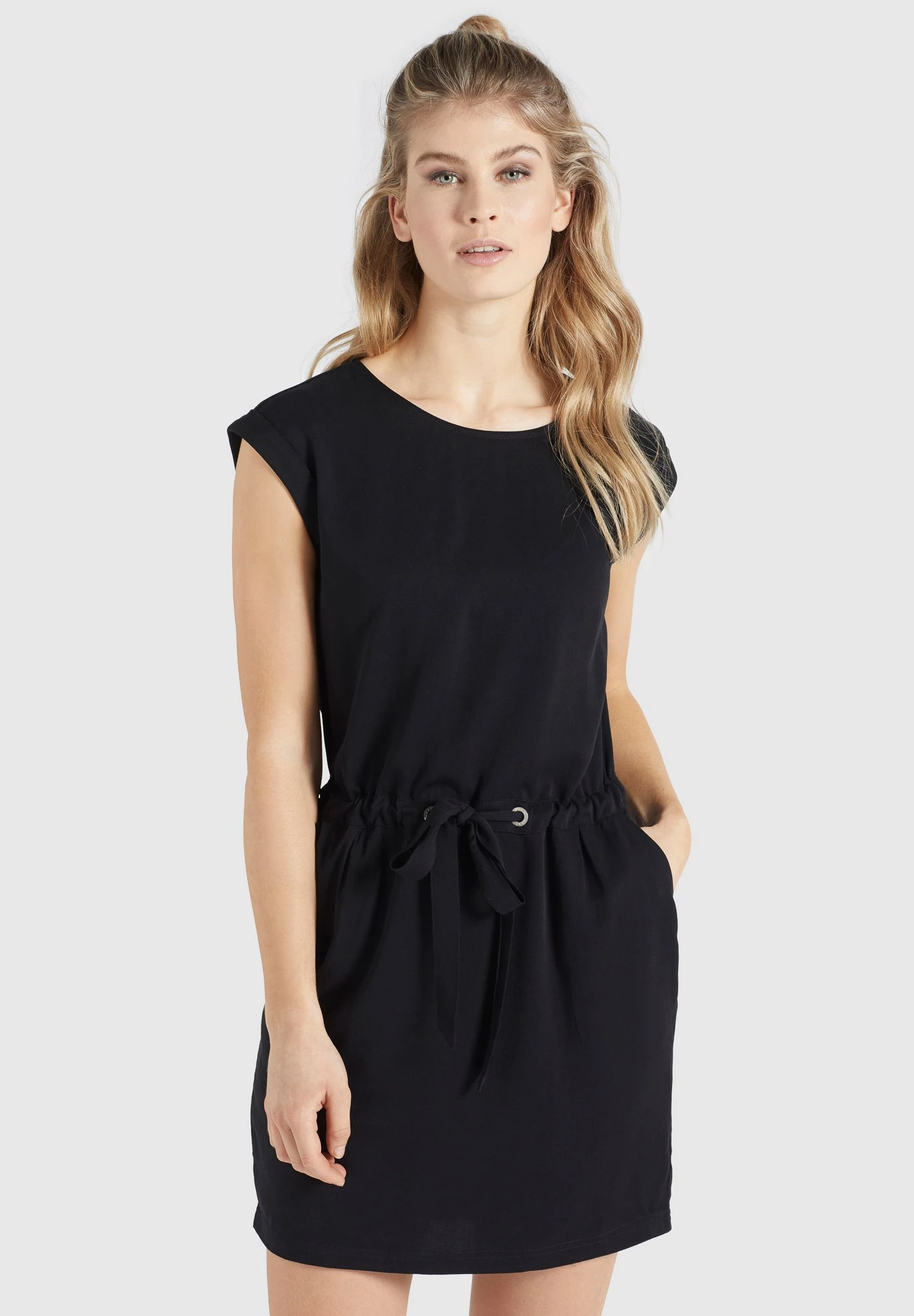 Khujo CANDIDE - Sukienka Etui - Schwarz 1 Khujo CANDIDE - Sukienka Etui - Schwarz