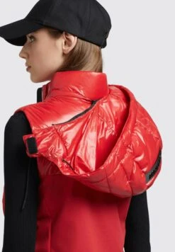 Khujo FABIA SHINY - Kamizelka - Rot 14 Khujo FABIA SHINY - Kamizelka - Rot -Khujo 6e425a24d9ee40eeb3e8e2cd29599439