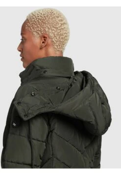 Khujo CUPS - Płaszcz Zimowy - Dunkelgrun -Khujo 7b43e0beff12470c8cfc89ff227f77db