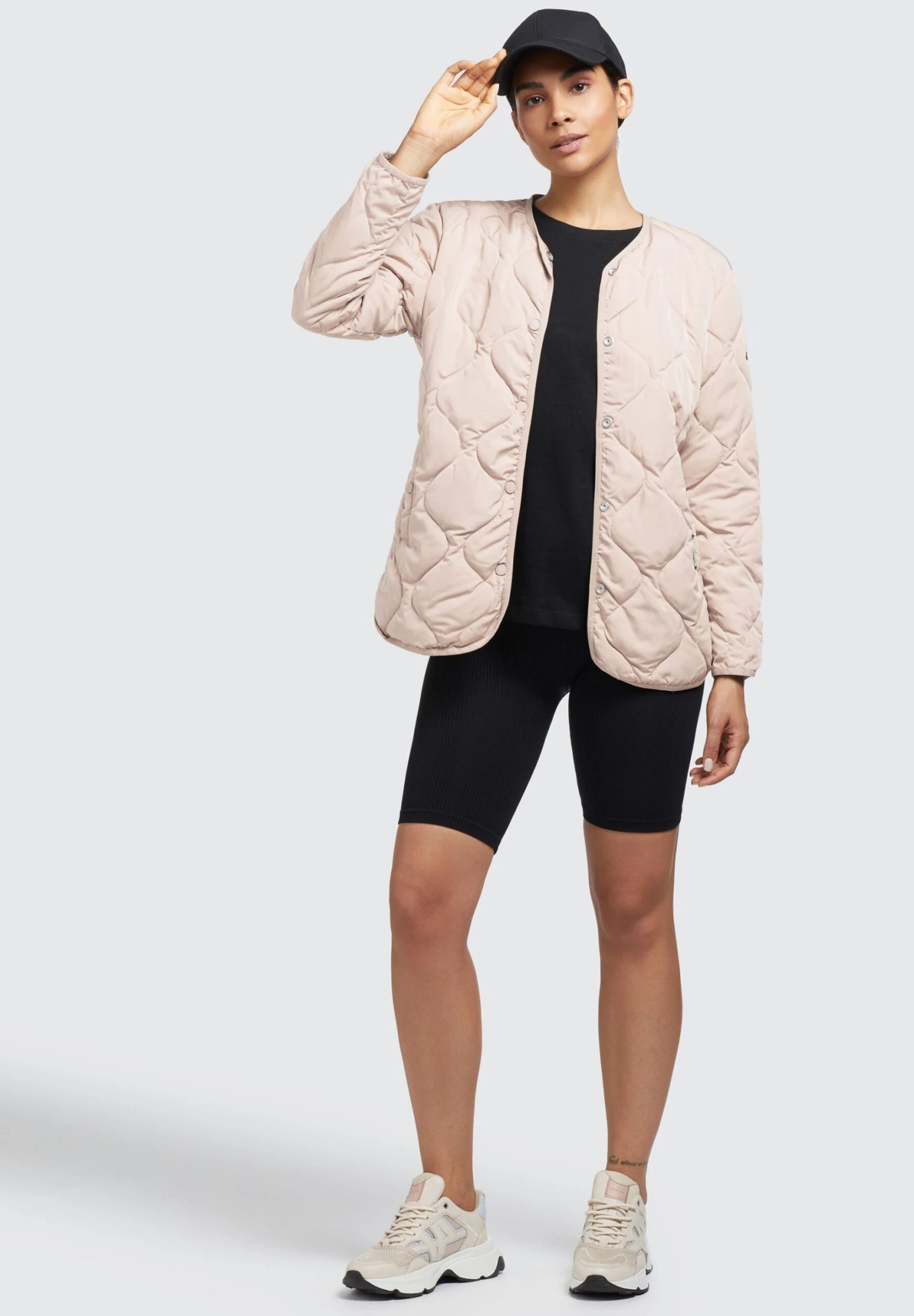 Khujo YUNA - Kurtka Przejściowa - War Pin 2 Khujo YUNA - Kurtka Przejściowa - War Pin - obrazek 2