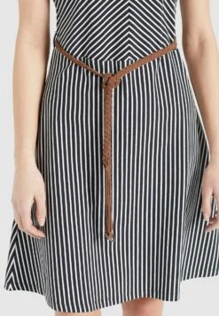 Khujo LEIFA - Sukienka Letnia - Dunkelblau-weiß Gestreift -Khujo f13b10be080145fcb2edf6ef1d8218ff