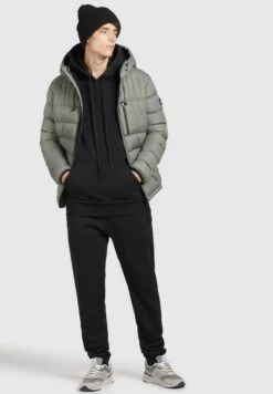 Khujo -Khujo fe9bd1b217b345d9b608ab21bdde8d13